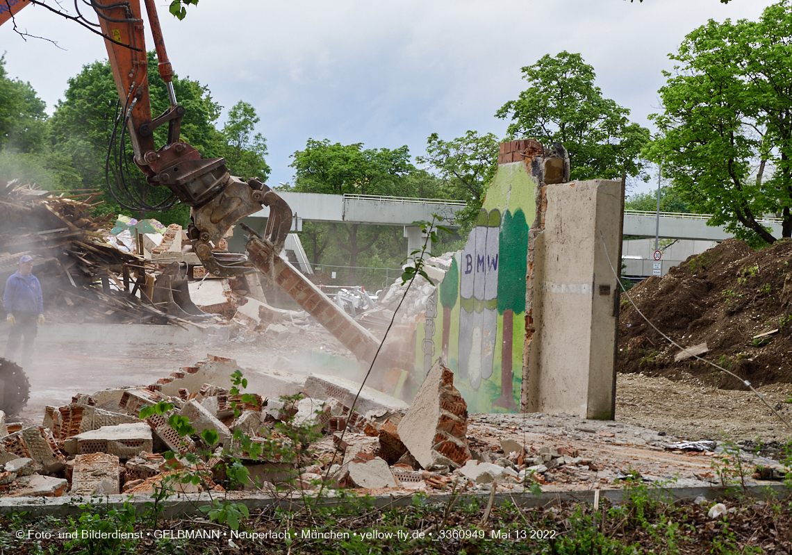 13.05.2022 - Baustelle am Haus für Kinder in Neuperlach